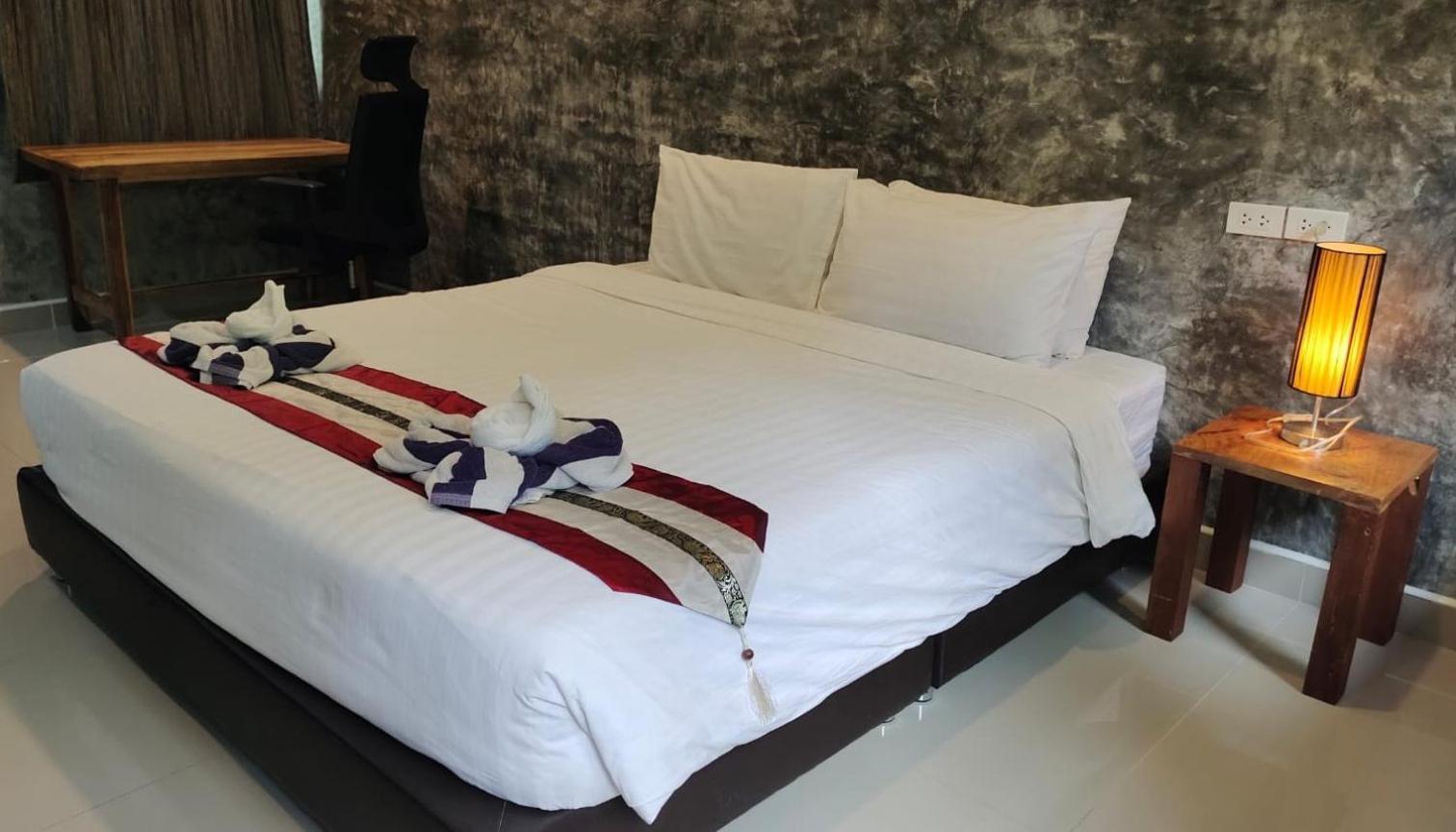 Le Grand Bleu Hotel Wok Tum Bagian luar foto